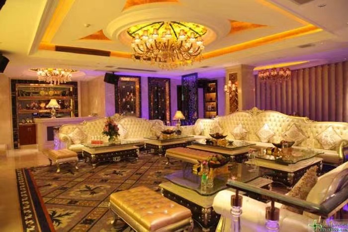 五莲县KTV预订享受极致唱歌体验_ 深夜订房网